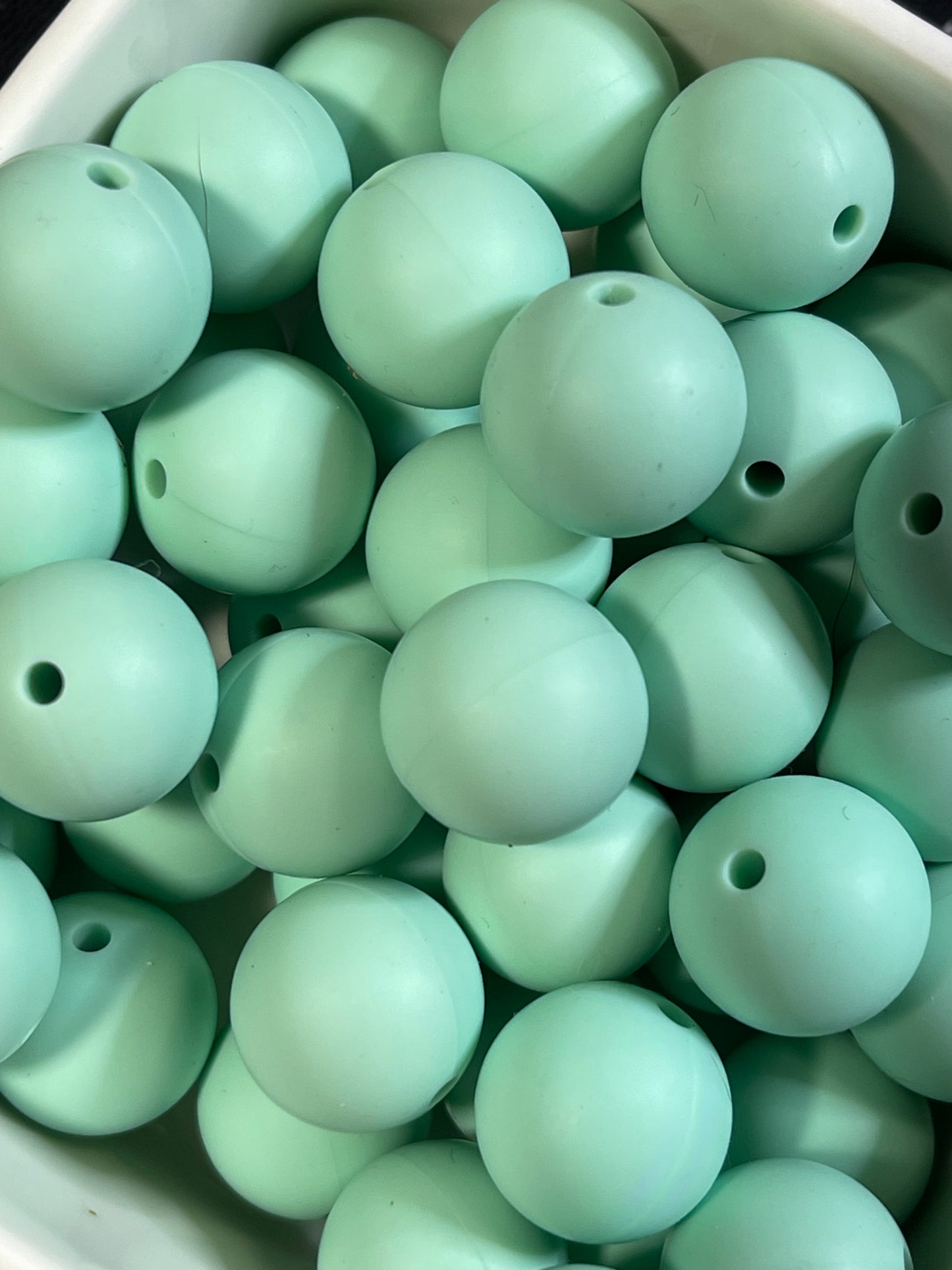 15mm Solid Silicone Beads
