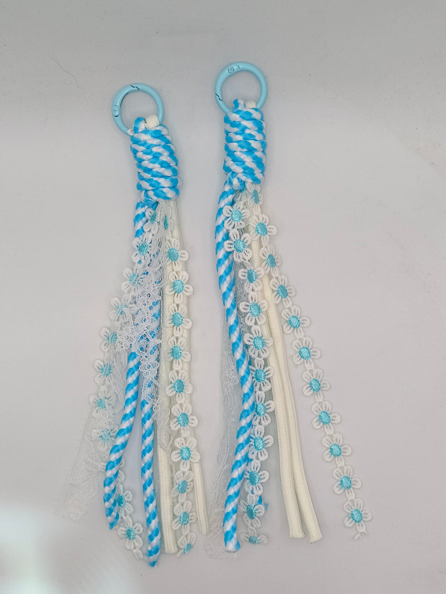 Braided Keychain With Flower Lace