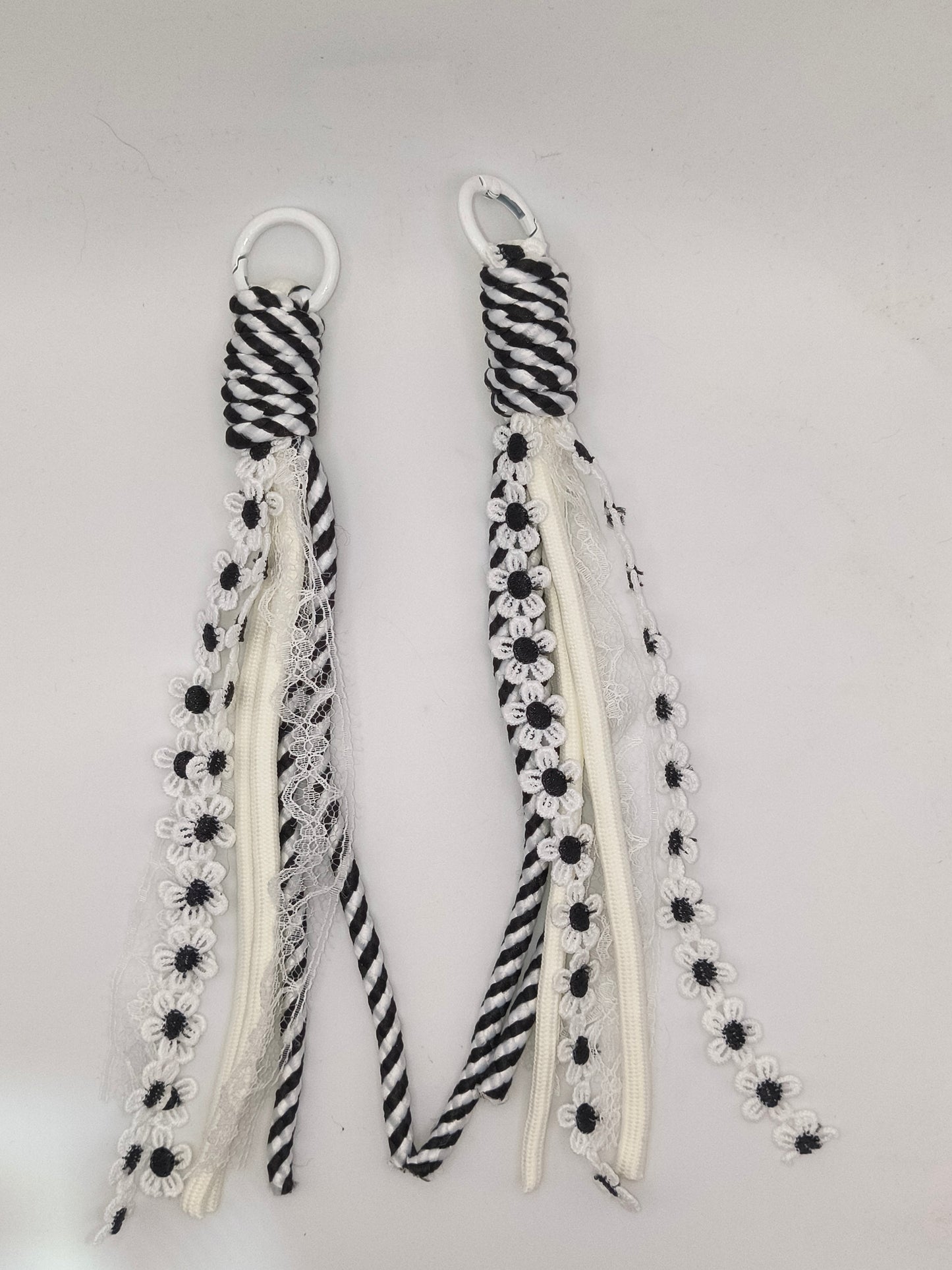 Braided Keychain With Flower Lace
