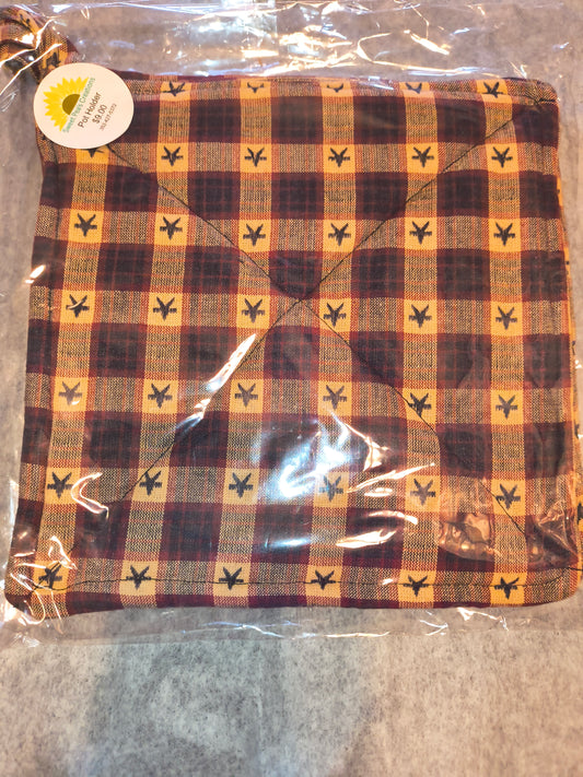 2PK Pot Holders Brown and Red Checkered with Stars